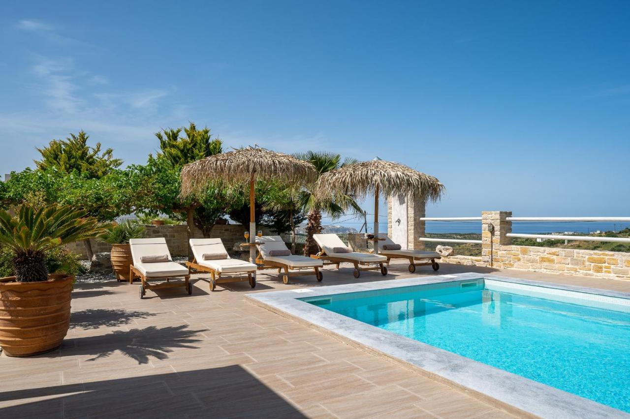 Golden Sky Villa Камиларион Экстерьер фото