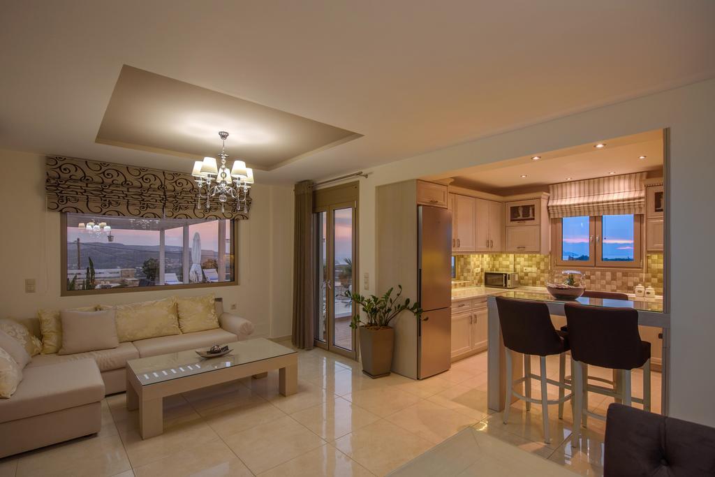 Golden Sky Villa Камиларион Экстерьер фото